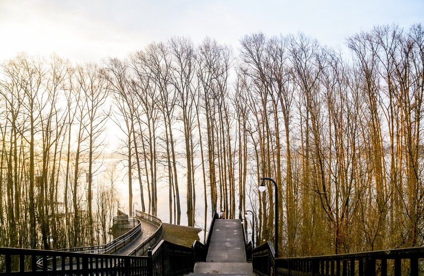 Паводок превратил храм Покрова на Нерли во Владимирской области в остров 1 фото