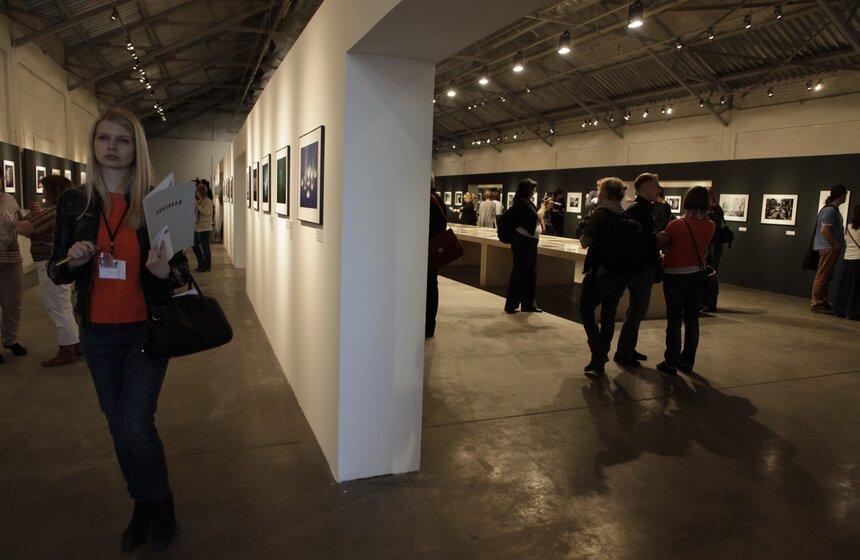 Фотовыставка "Best Of Russia - 2013" открылась на "Винзаводе" 13 фото