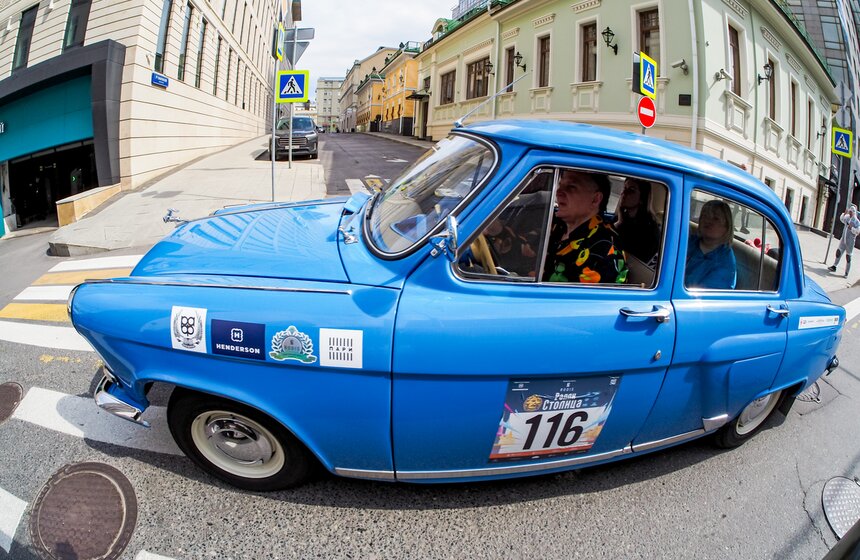 Ретроралли прошло в Москве 20 фото