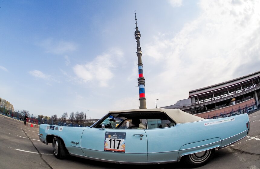 Ретроралли прошло в Москве 27 фото