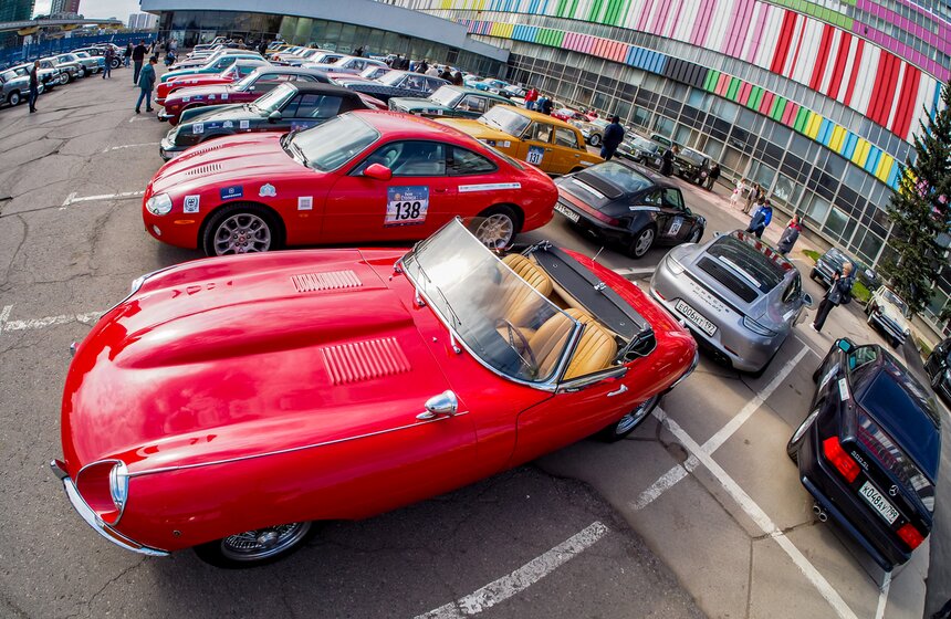 Ретроралли прошло в Москве 36 фото