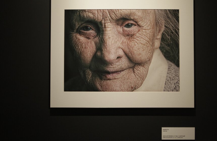 Фотовыставка "Best Of Russia - 2013" открылась на "Винзаводе" 19 фото