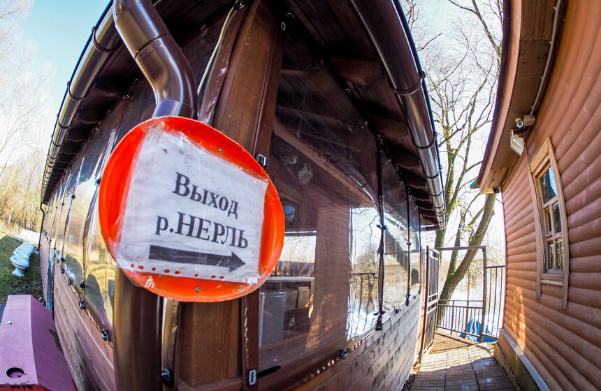 Паводок превратил храм Покрова на Нерли во Владимирской области в остров 23 фото