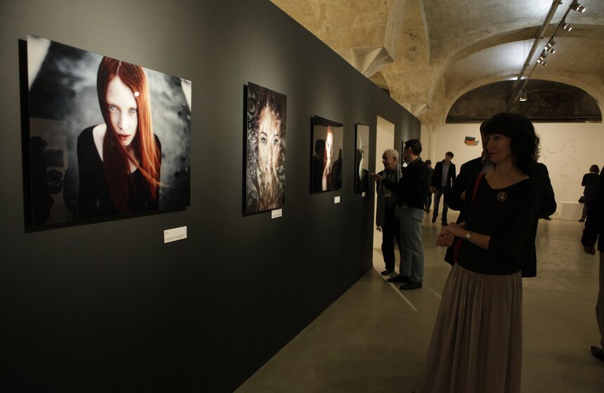 Фотовыставка "Best Of Russia - 2013" открылась на "Винзаводе" 7 фото