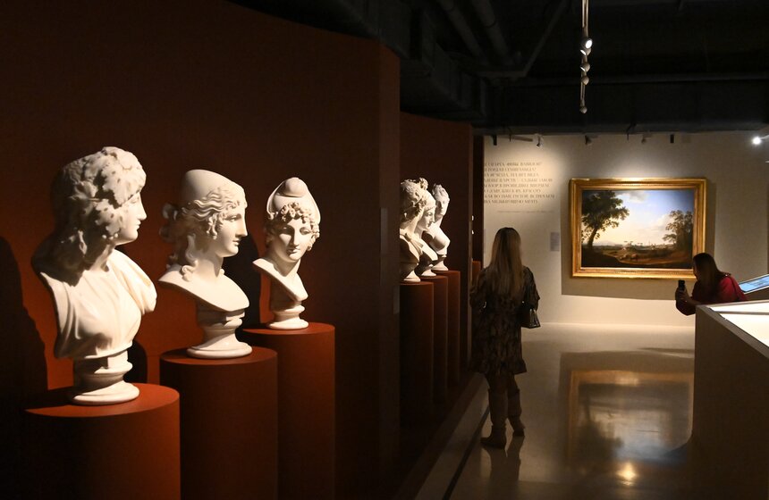 Выставка "Античность. Система координат" стартовала в медиацентре "Зарядья" 8 фото