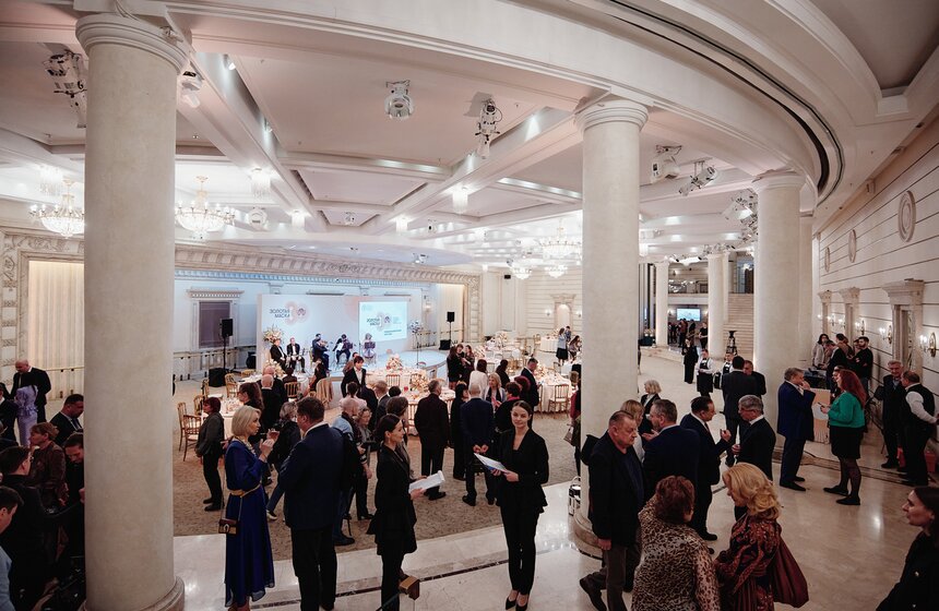 В Москве наградили победителей специальной премии "Золотой Маски" 1 фото