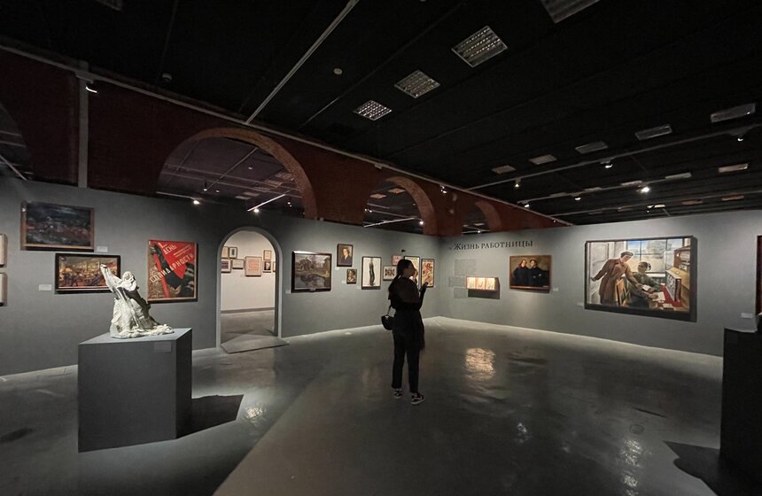 Выставка "Москвичка. Женщины советской столицы 1920–1930-х" открылась в Москве 24 фото
