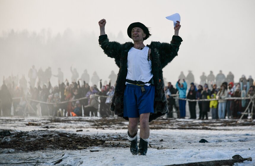 Празднование Масленицы состоялось в Никола-Ленивце Калужской области 33 фото