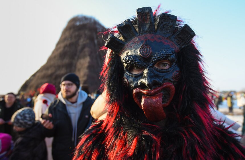 Празднование Масленицы состоялось в Никола-Ленивце Калужской области 25 фото