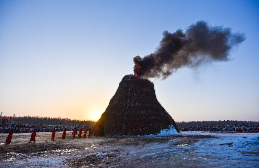 Празднование Масленицы состоялось в Никола-Ленивце Калужской области 31 фото