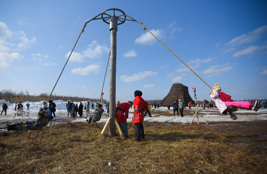 Празднование Масленицы состоялось в Никола-Ленивце Калужской области 5 фото