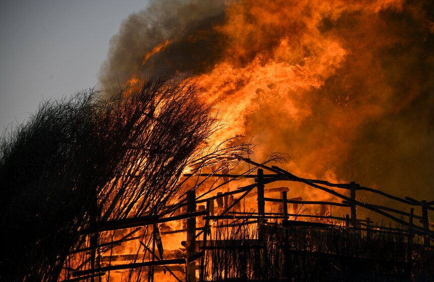 Празднование Масленицы состоялось в Никола-Ленивце Калужской области 37 фото