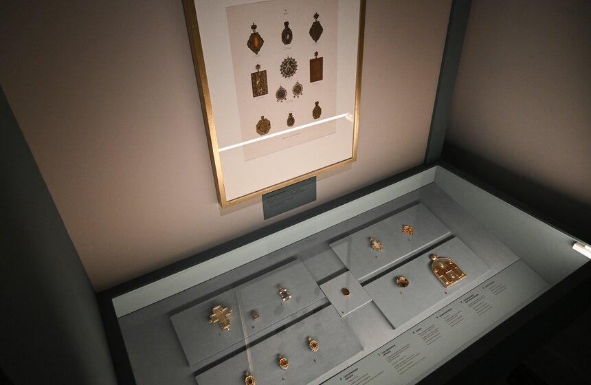 Выставка о столичных коллекционерах XIX века открылась в музее Московского Кремля 18 фото