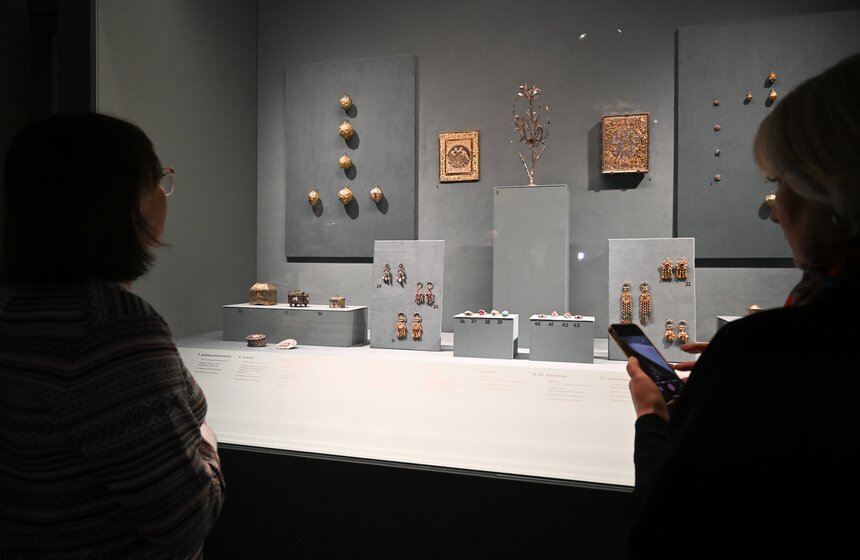 Выставка о столичных коллекционерах XIX века открылась в музее Московского Кремля 17 фото