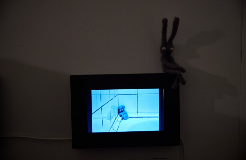 Выставка "Свобода абсурда" открылась в ЦТИ "Фабрика" 24 фото