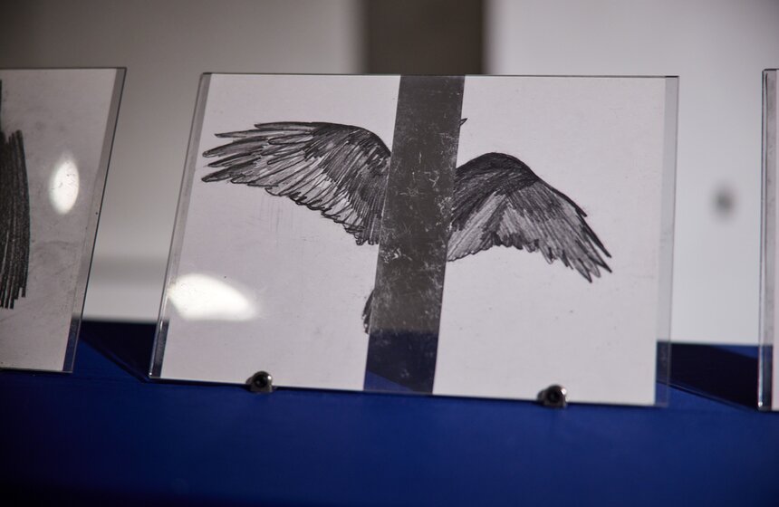 Выставка "Свобода абсурда" открылась в ЦТИ "Фабрика" 7 фото