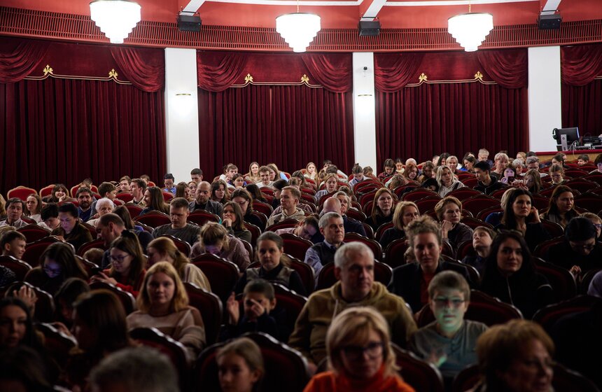 Акцию "Ночь театров" подготовили в Москве 5 фото