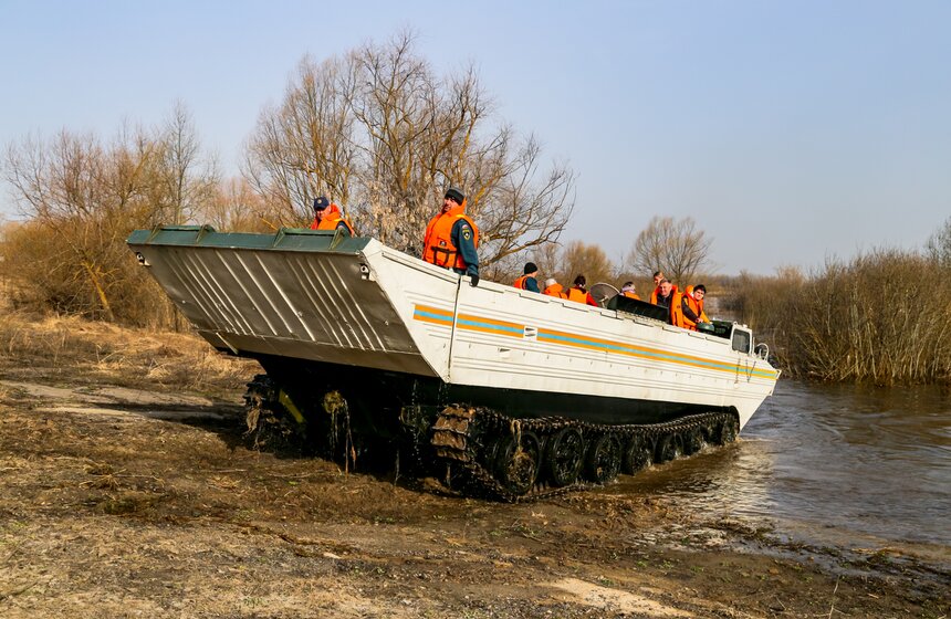 Жители Подмосковья столкнулись с экстремальным половодьем 18 фото