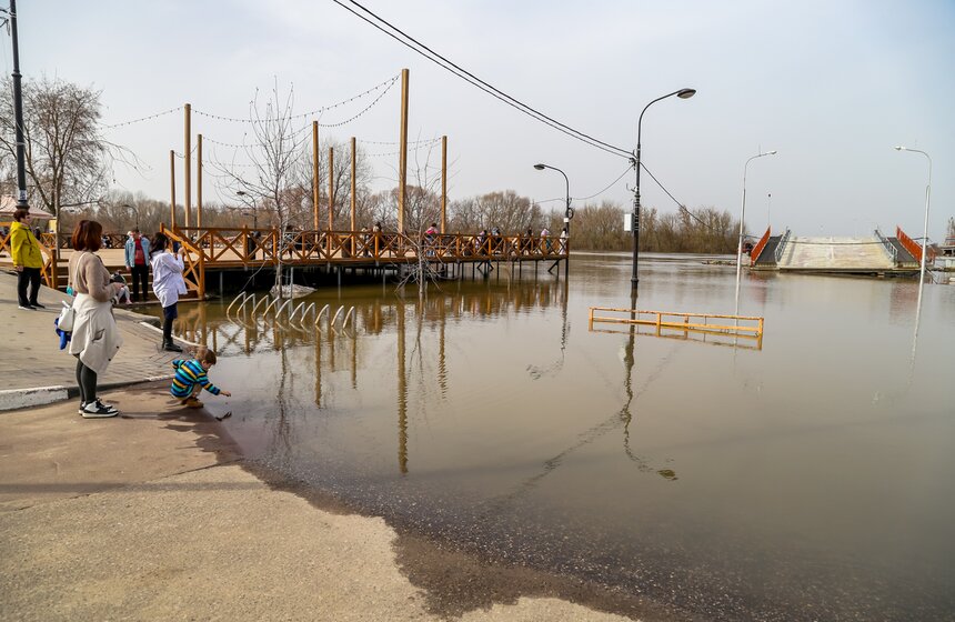 Жители Подмосковья столкнулись с экстремальным половодьем 36 фото