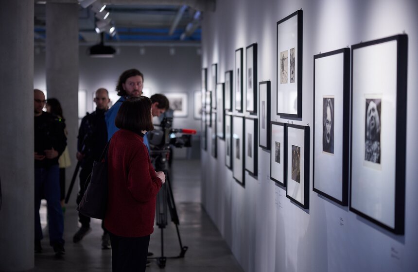 Выставка "Алфавит. Советская фотография 1920–1930-х годов" открылась в ЦВК Bеton 19 фото