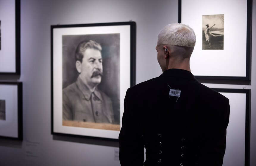 Выставка "Алфавит. Советская фотография 1920–1930-х годов" открылась в ЦВК Bеton 18 фото