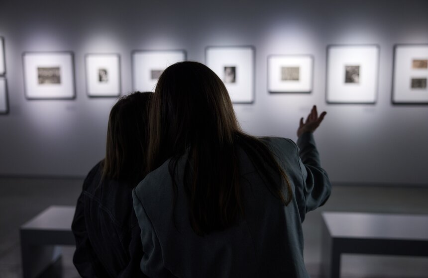 Выставка "Алфавит. Советская фотография 1920–1930-х годов" открылась в ЦВК Bеton 9 фото