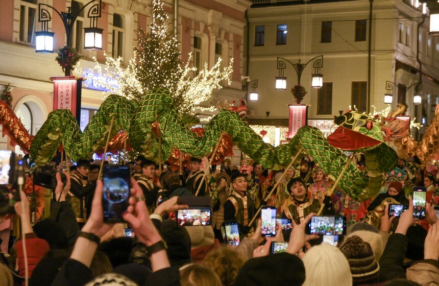 Москву украсили в честь китайского Нового года 5 фото
