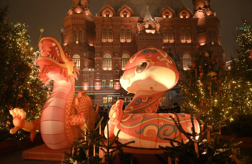 Фестиваль в честь китайского Нового года стартовал на Манежной площади 21 фото