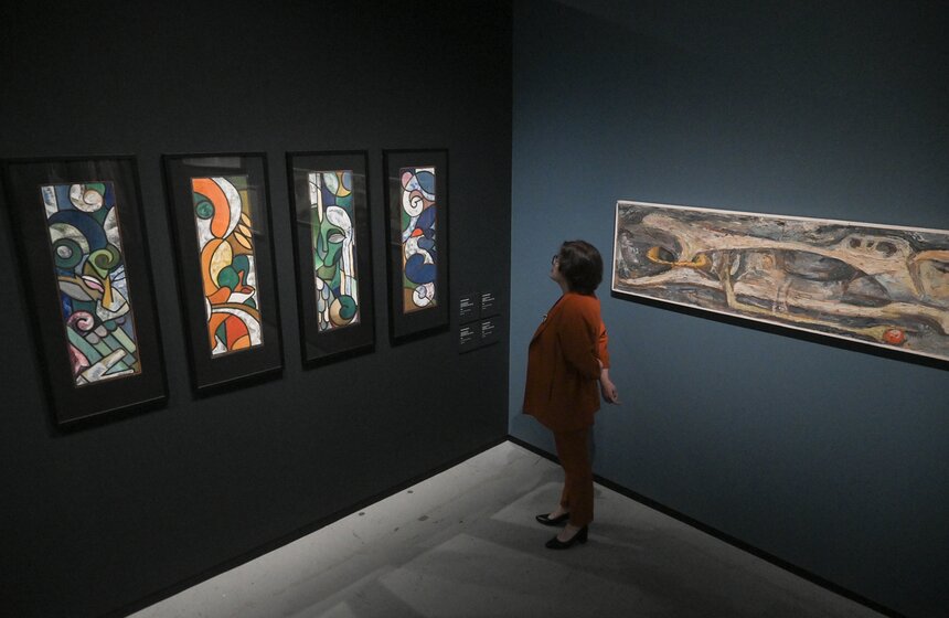 В столице открылась выставка "Искусство в масштабе. Монументальная живопись Москвы" 6 фото