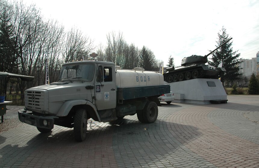 В Химках прошел субботник, приуроченный ко Дню Победы 1 фото