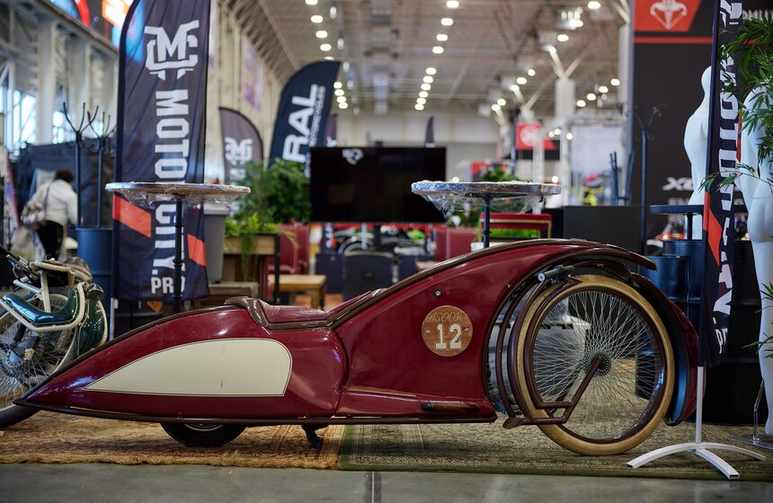 Выставка "Мотовесна" открылась в парке "Патриот" в Москве 2 фото