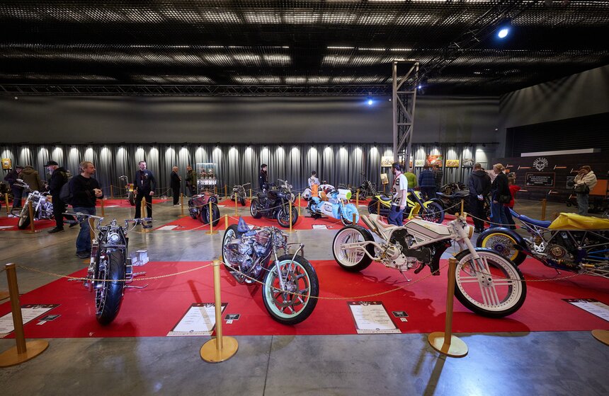 Выставка "Кастом особого назначения" проходит на ВДНХ 15 фото