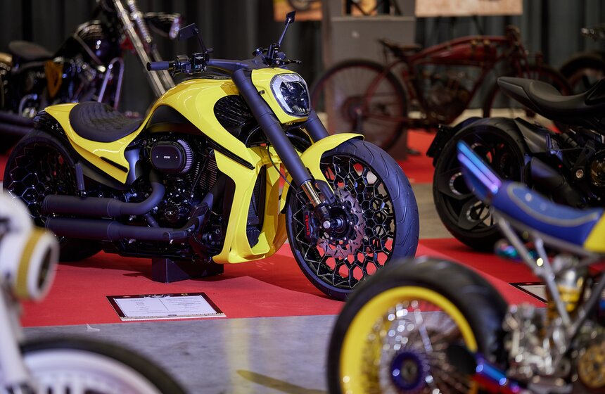 Выставка "Кастом особого назначения" проходит на ВДНХ 2 фото