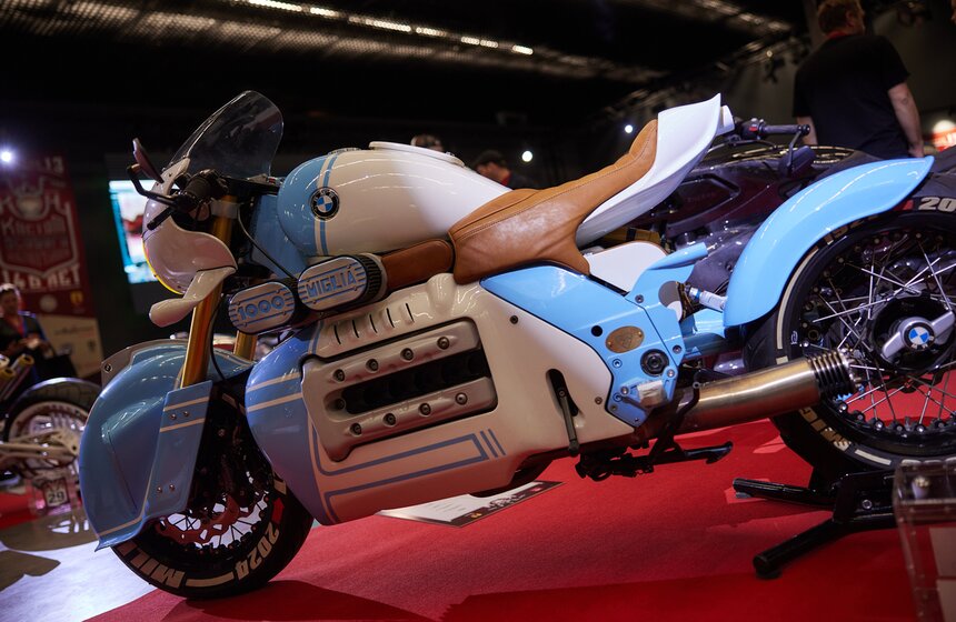 Выставка "Кастом особого назначения" проходит на ВДНХ 11 фото