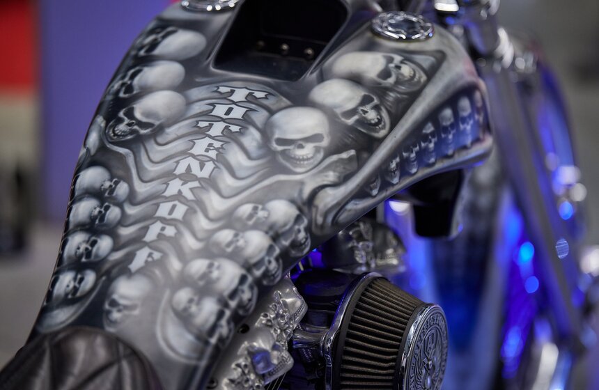 Выставка "Кастом особого назначения" проходит на ВДНХ 8 фото