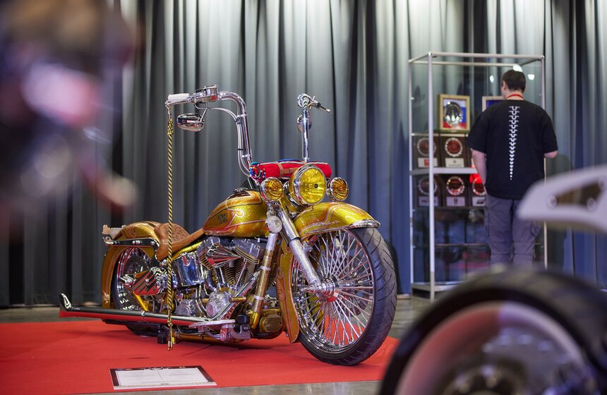 Выставка "Кастом особого назначения" проходит на ВДНХ 4 фото