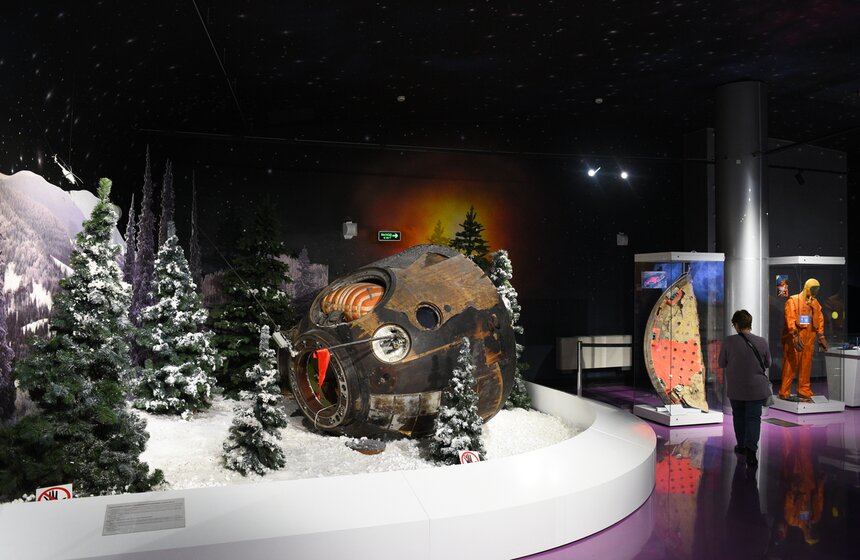 Пресс-тур прошел по закрытому хранилищу Музея космонавтики в Москве 22 фото