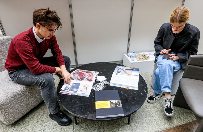 Международная ярмарка интеллектуальной литературы non/fictio№Весна стартовала в Москве 18 фото