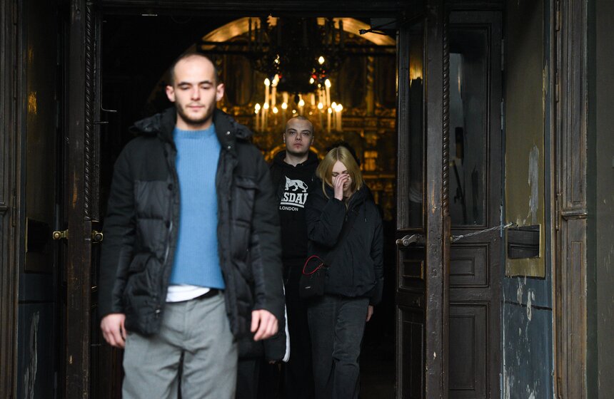 Прощание с Пашей Техником прошло в храме Петра и Павла в Лефортове 21 фото