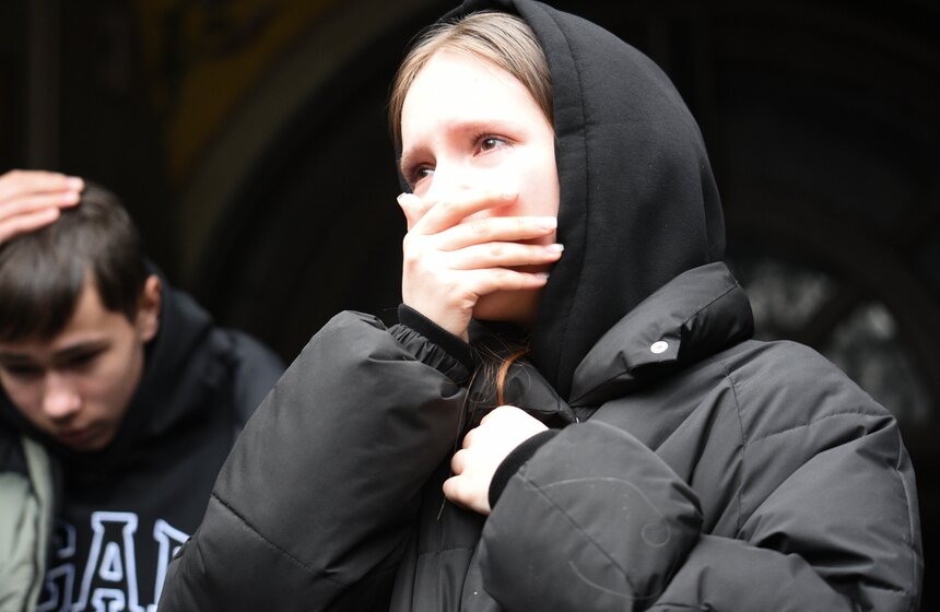 Прощание с Пашей Техником прошло в храме Петра и Павла в Лефортове 22 фото