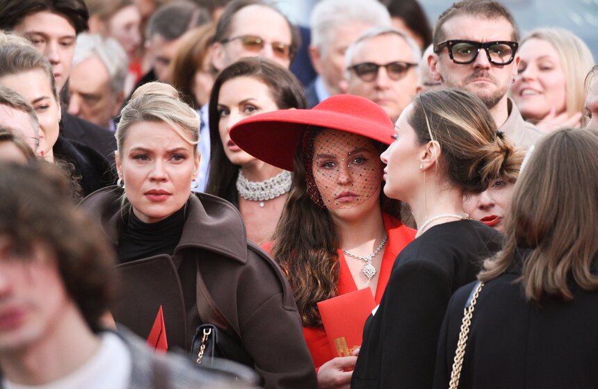 Открытие Московского международного кинофестиваля прошло в кинотеатре "Россия" 18 фото