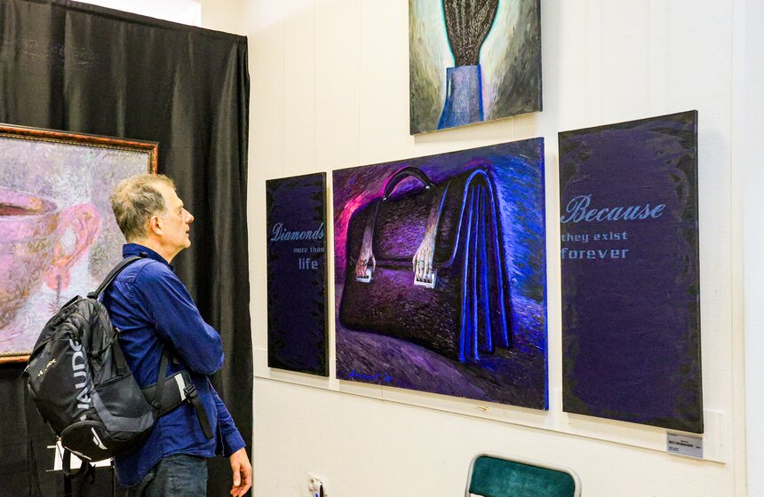 Выставка работ Василия Чекашова "Все круги АРТа" стартовала в Москве 9 фото