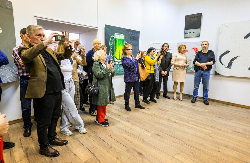 Выставка работ Василия Чекашова "Все круги АРТа" стартовала в Москве 14 фото