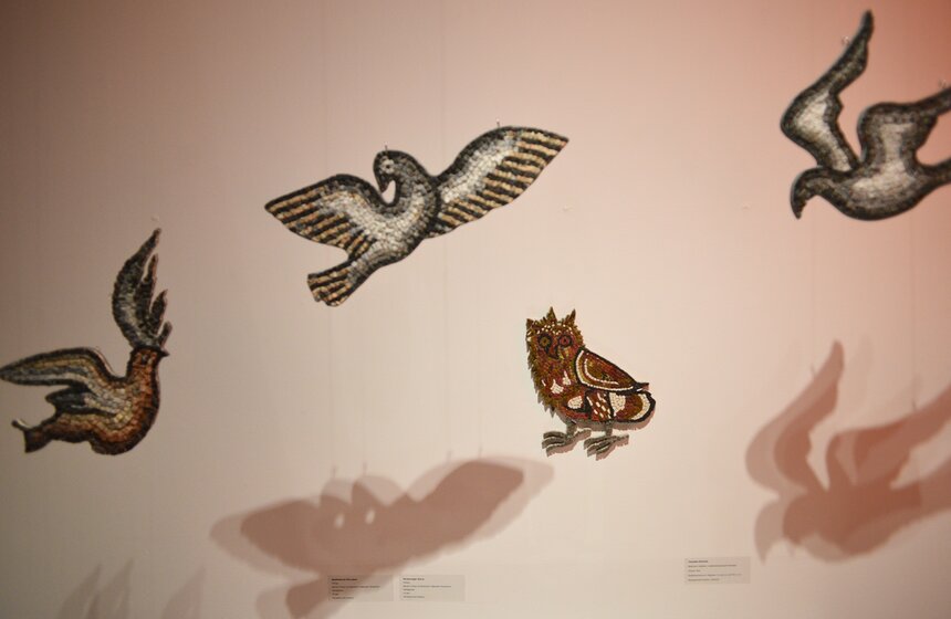 В столице открылась выставка "Звери и мифы: от античных мозаик к московским изразцам" 12 фото