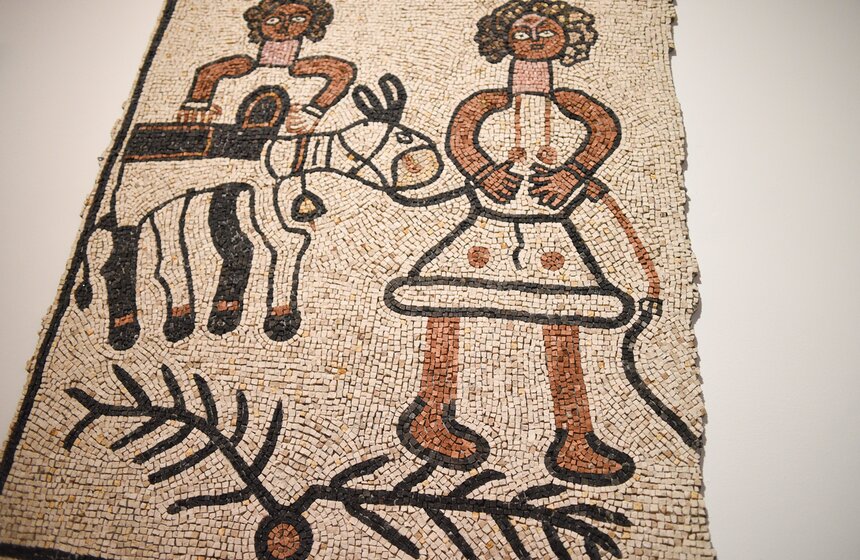 В столице открылась выставка "Звери и мифы: от античных мозаик к московским изразцам" 5 фото