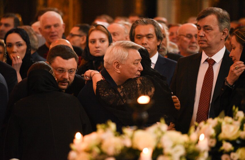 Прощание с Зурабом Церетели проходит в храме Христа Спасителя 23 апреля 23 фото