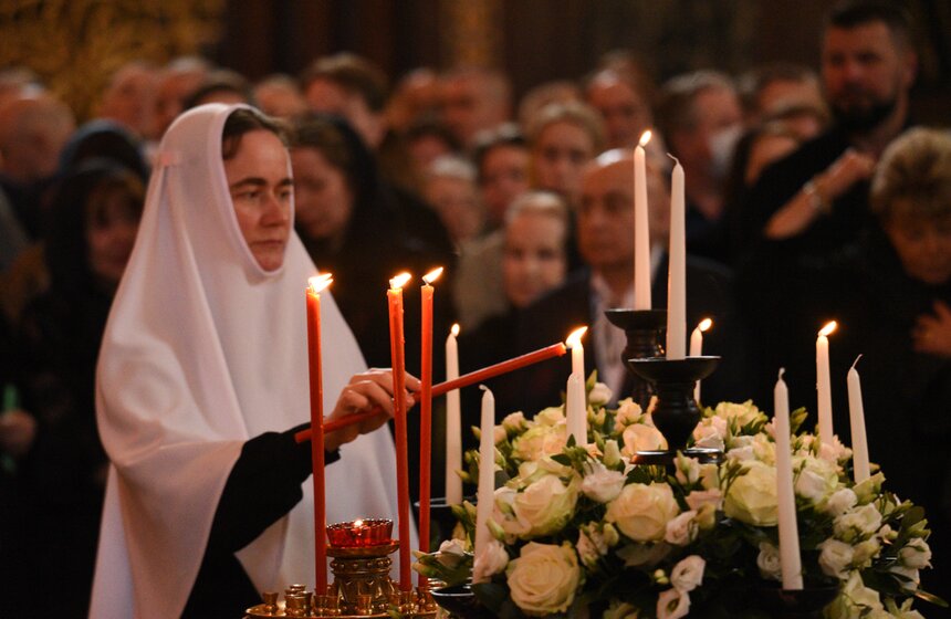 Прощание с Зурабом Церетели проходит в храме Христа Спасителя 23 апреля 13 фото