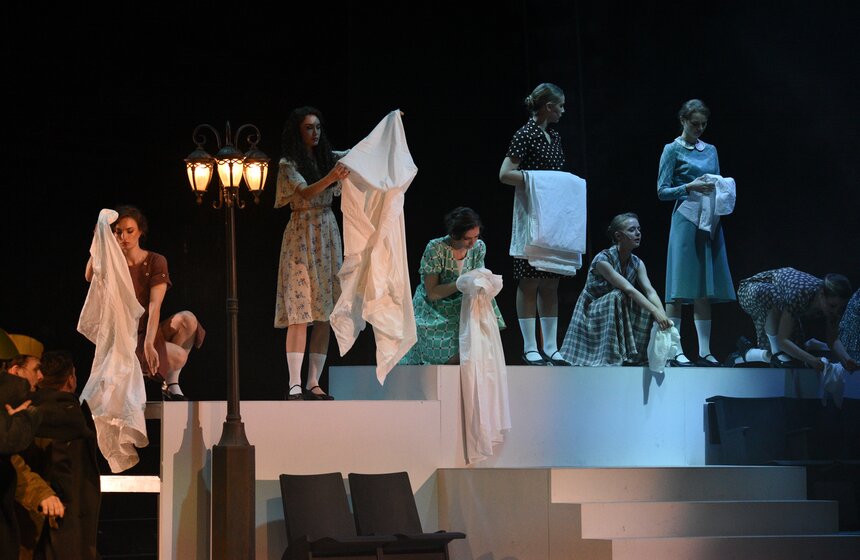 Театр имени Гоголя отметил 100-летие спектаклем-концертом 22 фото