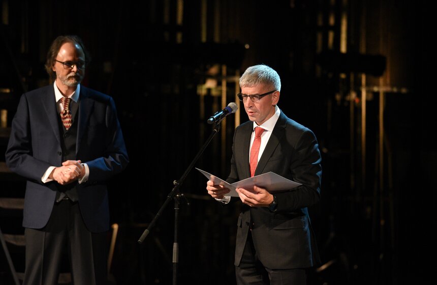 Театр имени Гоголя отметил 100-летие спектаклем-концертом 11 фото