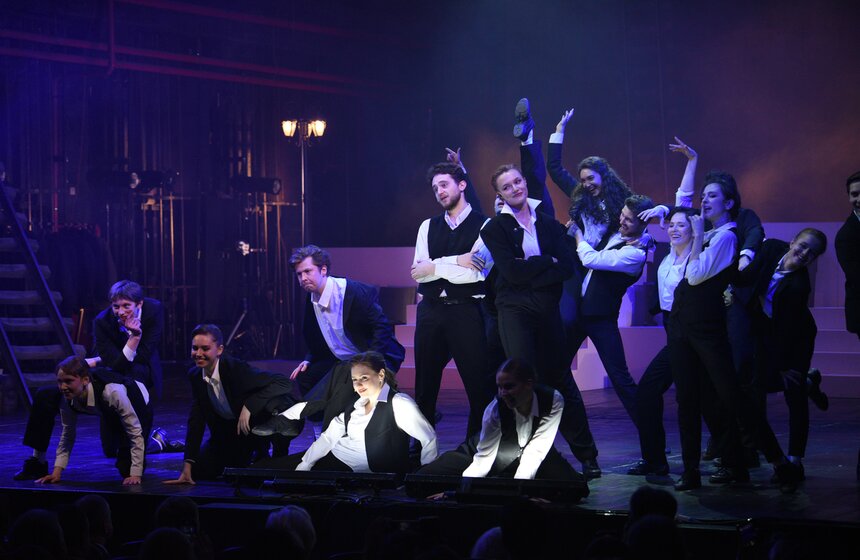 Театр имени Гоголя отметил 100-летие спектаклем-концертом 13 фото